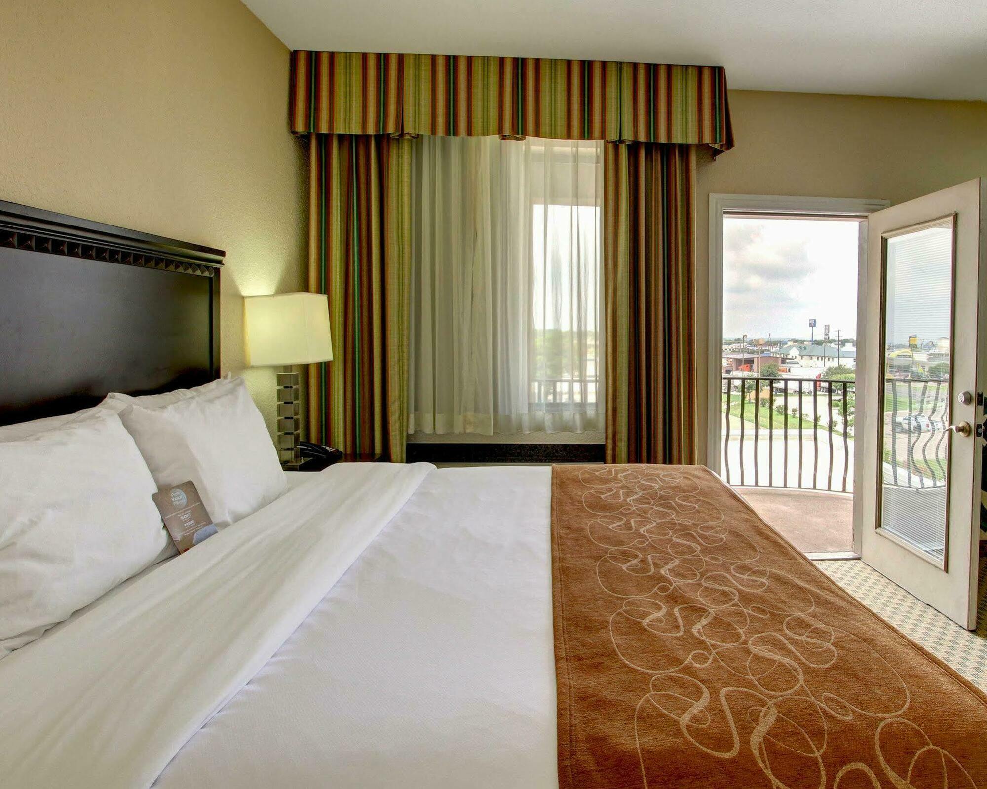 Fairfield By Marriott Inn & Suites Hillsboro Exterior foto